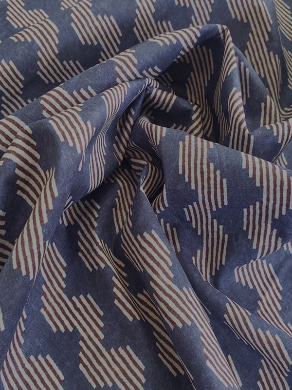 POPELINE PATTERNED DESIGN BLUE AND MAROON 97% COT3% EA